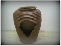 gebrochene Vase, Pflanztopf1